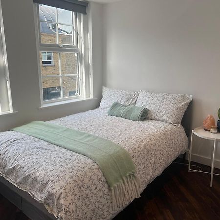 Spacious Battersea Rooms And Apartments ロンドン エクステリア 写真