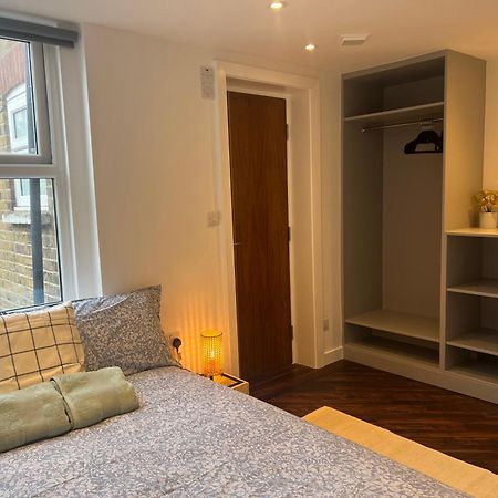 Spacious Battersea Rooms And Apartments ロンドン エクステリア 写真