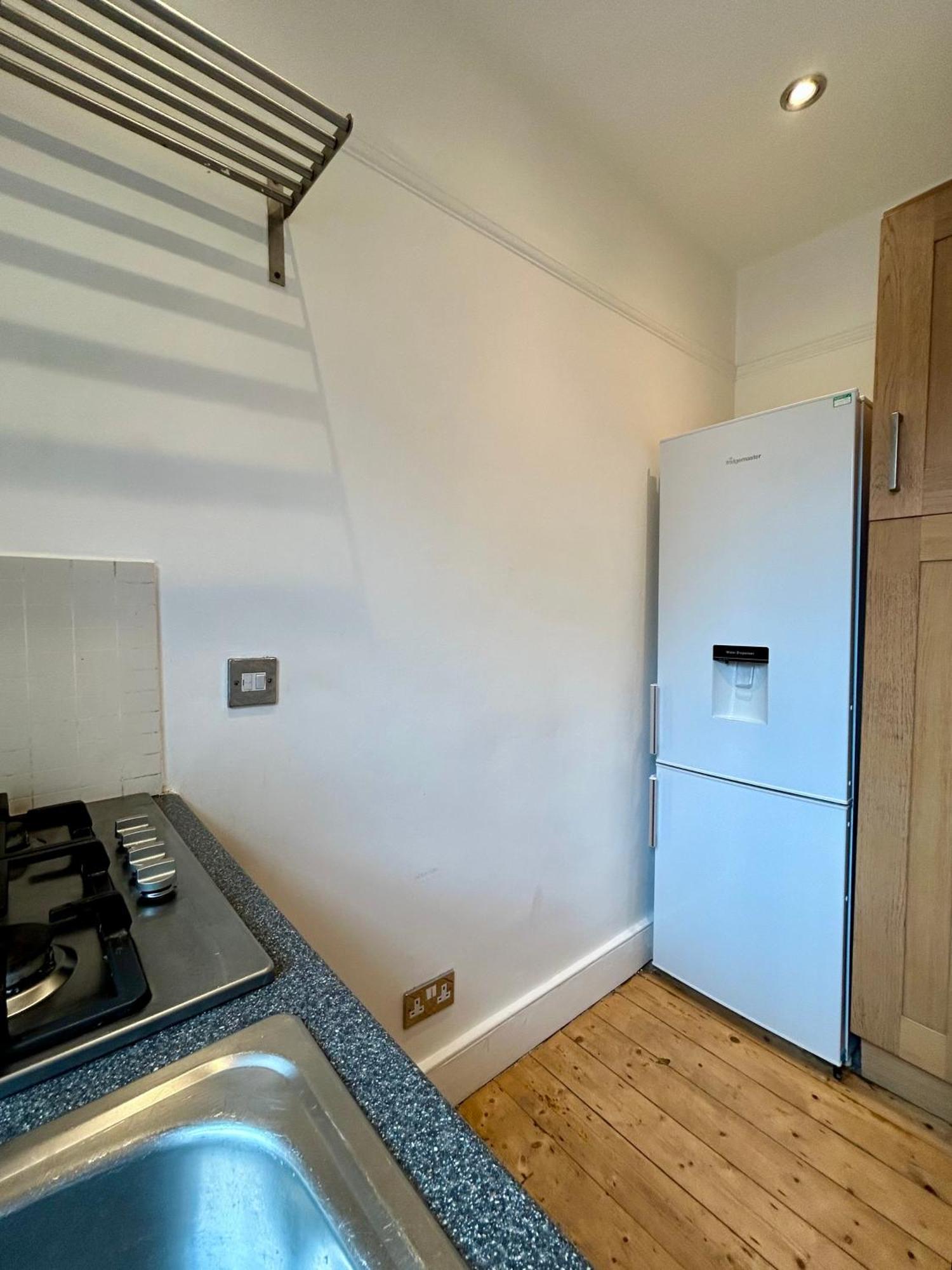 Spacious Battersea Rooms And Apartments ロンドン 部屋 写真