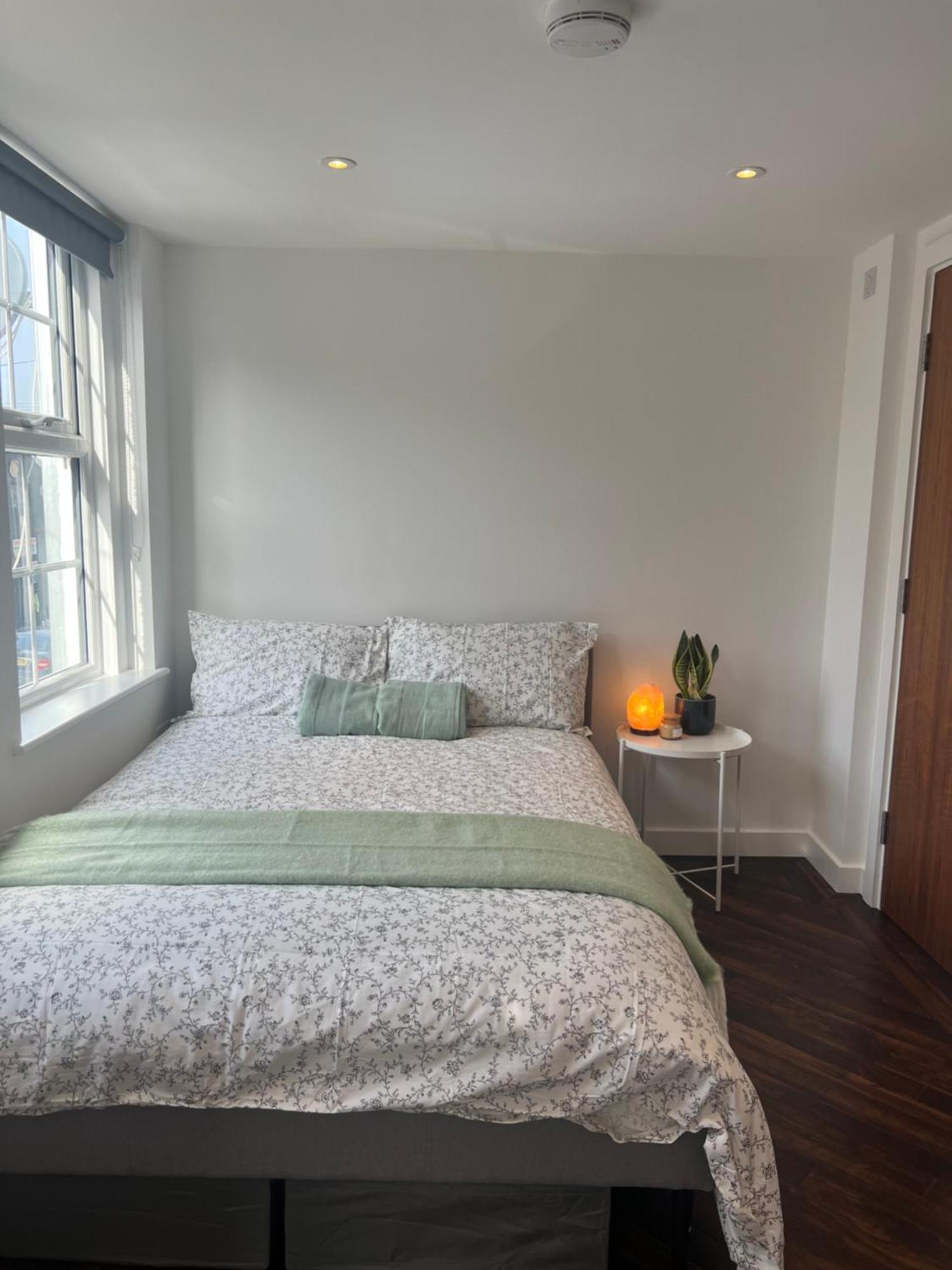 Spacious Battersea Rooms And Apartments ロンドン エクステリア 写真
