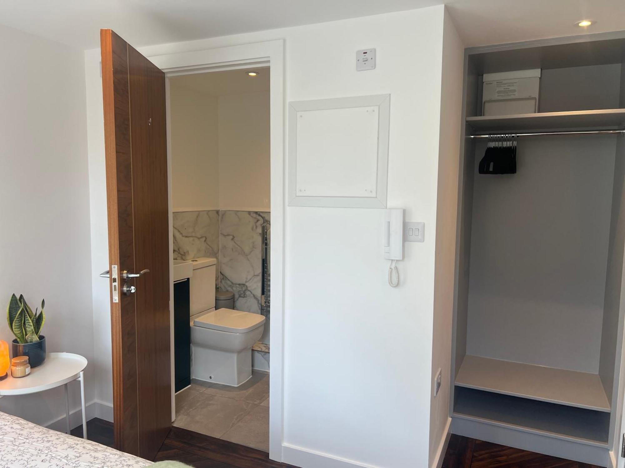 Spacious Battersea Rooms And Apartments ロンドン エクステリア 写真