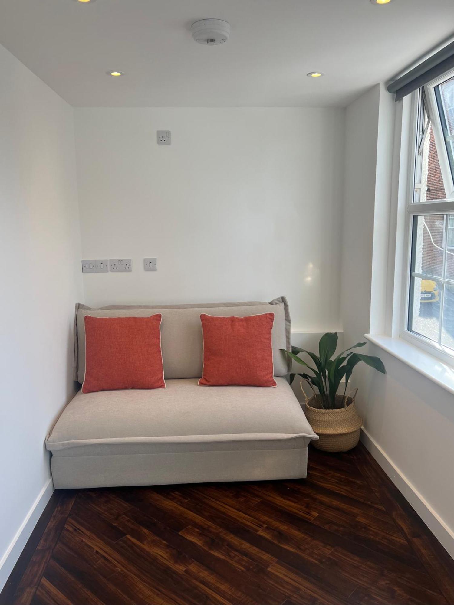 Spacious Battersea Rooms And Apartments ロンドン エクステリア 写真