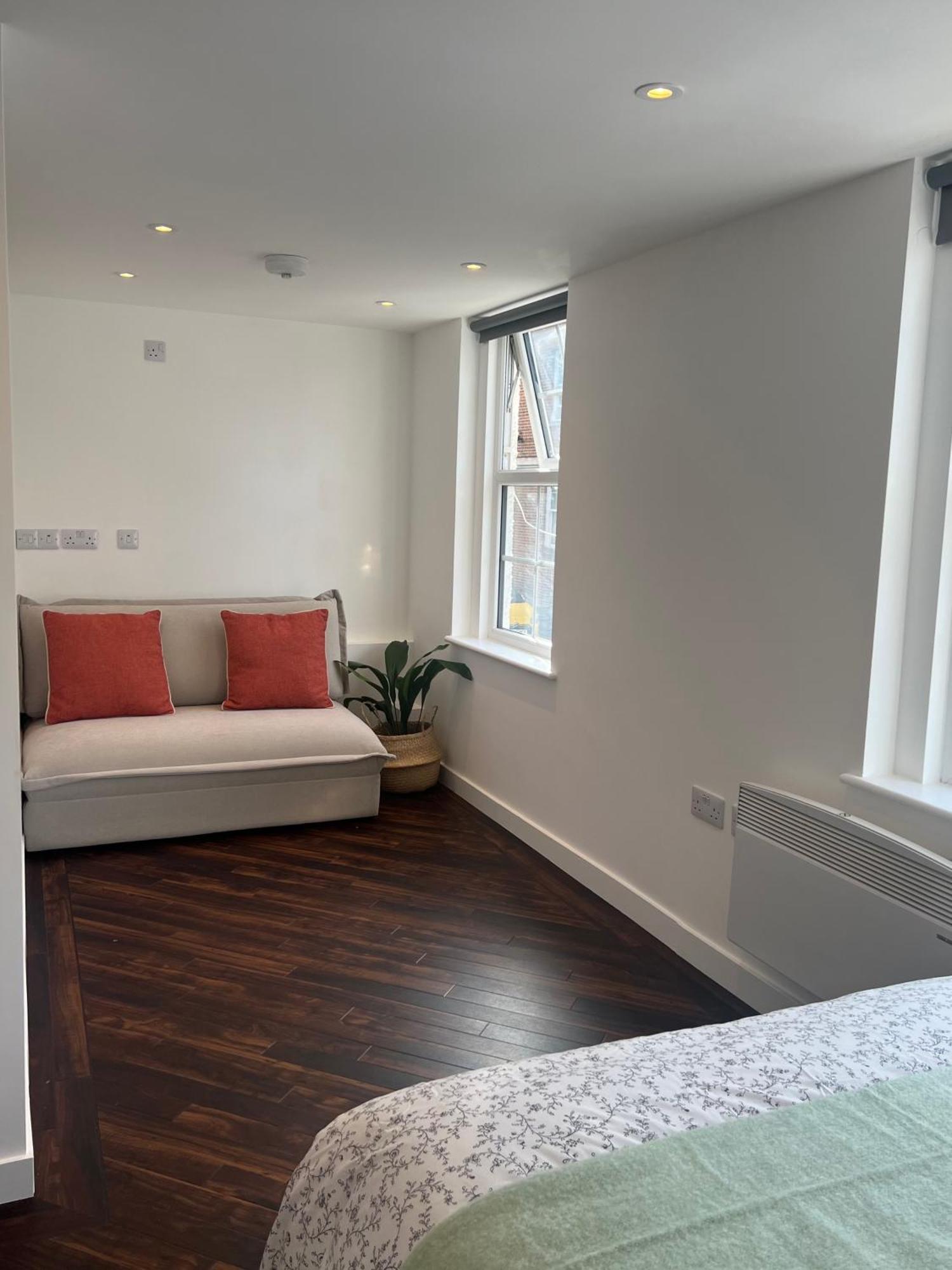 Spacious Battersea Rooms And Apartments ロンドン エクステリア 写真
