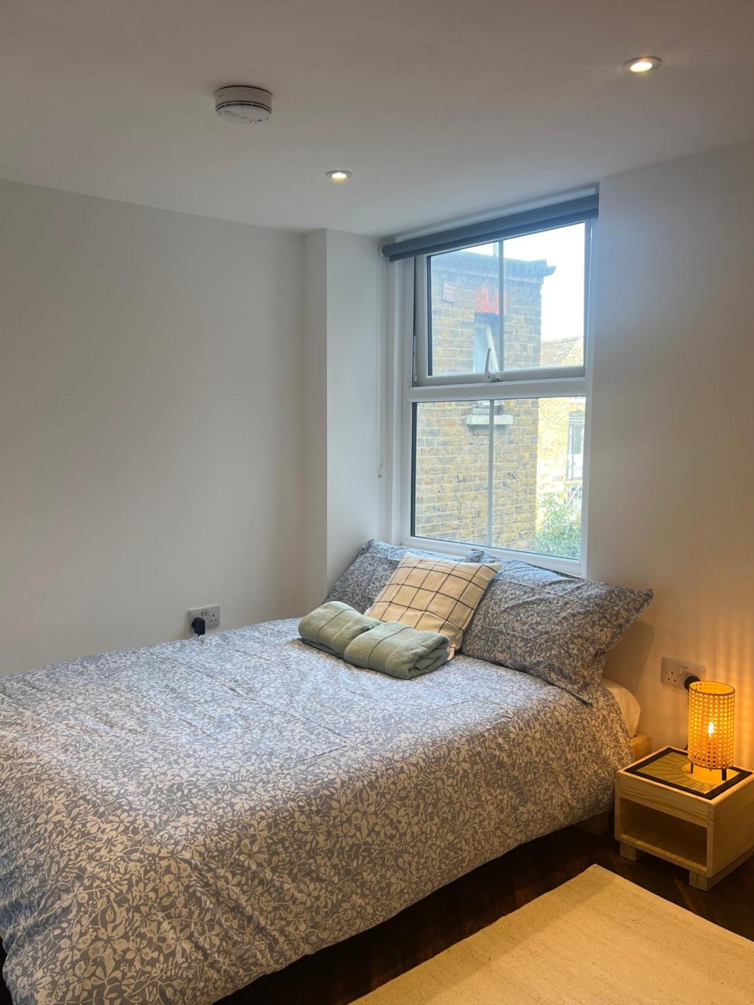 Spacious Battersea Rooms And Apartments ロンドン エクステリア 写真